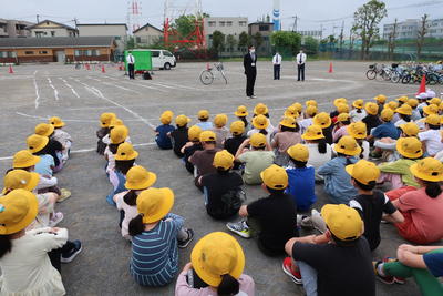 集中して聴いています。